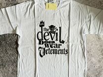 Vetements the devil does wear футболка