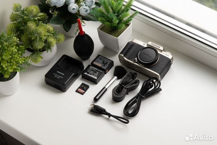 Fujifilm X-T200 (XT200) Body