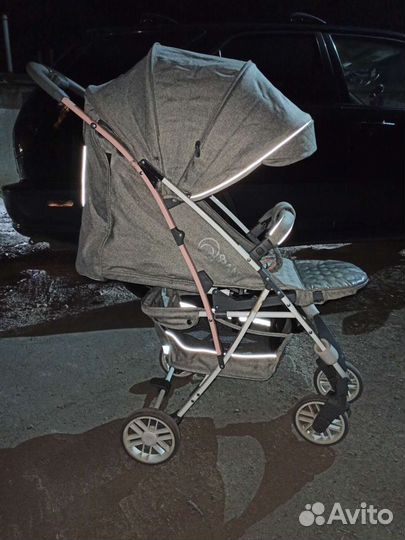 Прогулочная коляска