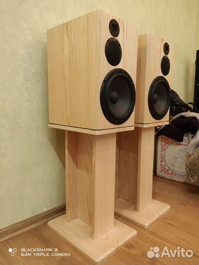 Трёхполосная полочная ас 82амт 100вт 91дБ+стойки