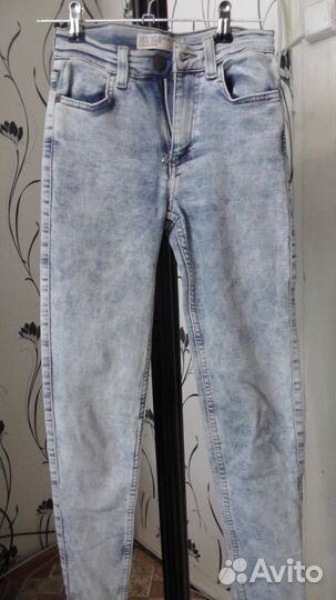 Продам джинсы на девочку