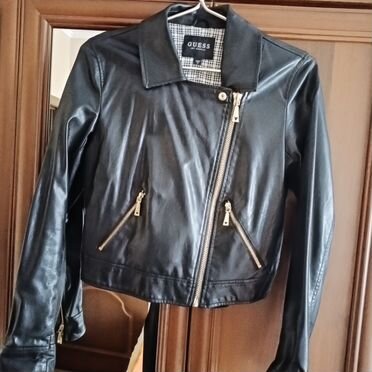 Кожаная женская куртка косуха гуэс, р-р 42