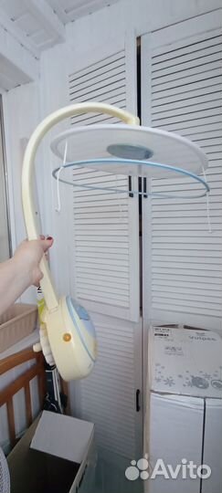 Музыкальный мобиль проектор Chicco