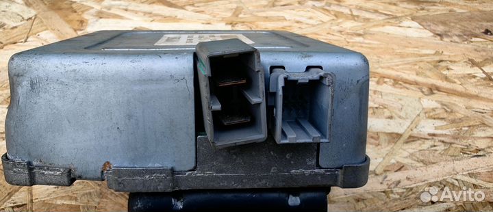 Блок управления рулевой колонк Kia Soul B256399500