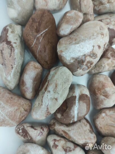 Галька морская камни мрамор песчаник розовый сланц