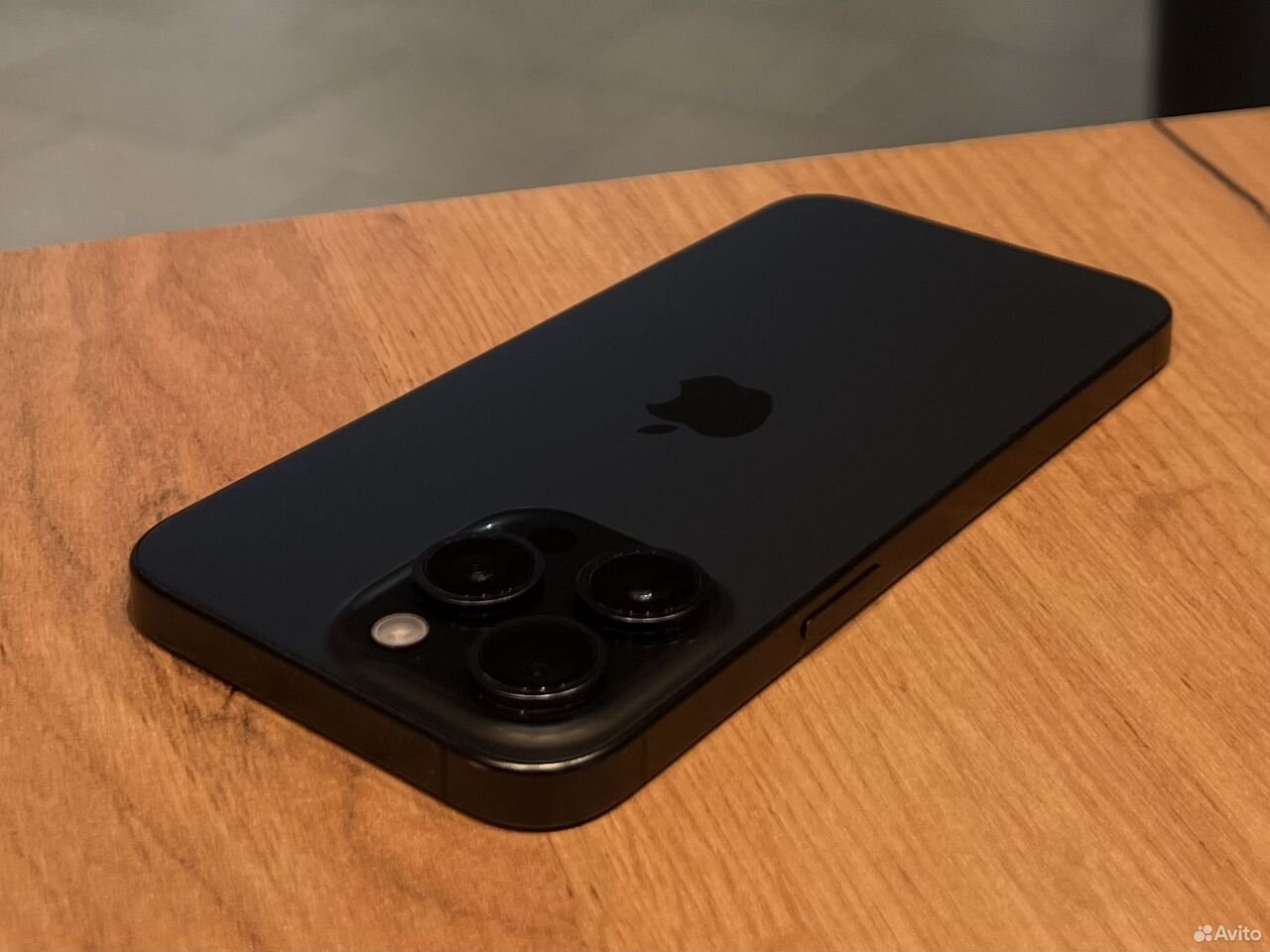iPhone 15 Pro, 256 ГБ