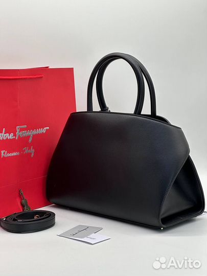 Брендовая женская сумка новая ferragamo