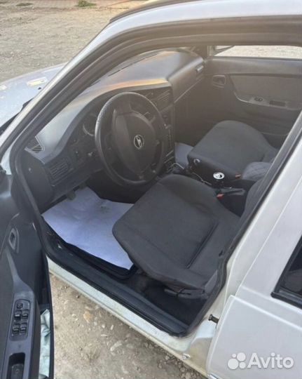 Капот на daewoo nexia 2