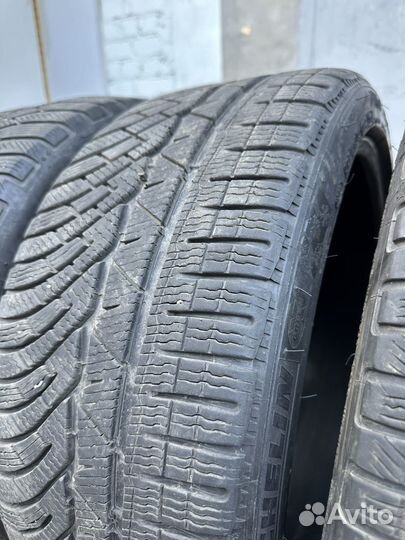 Michelin Pilot Alpin 4 225/40 R19 и 255/35 R19