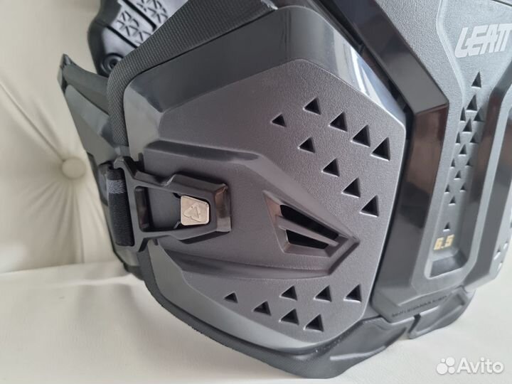 Пaнцupь Leatt Chest Protector 6.5 Pro Вlасk
