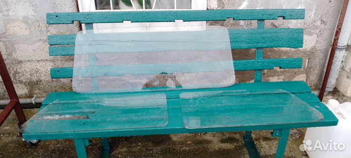 Стекло заднее ваз 2121