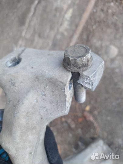 Audi q5 поворотный кулак