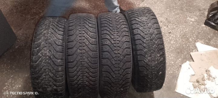 Goodyear UltraGrip 500 185/65 R15 185M