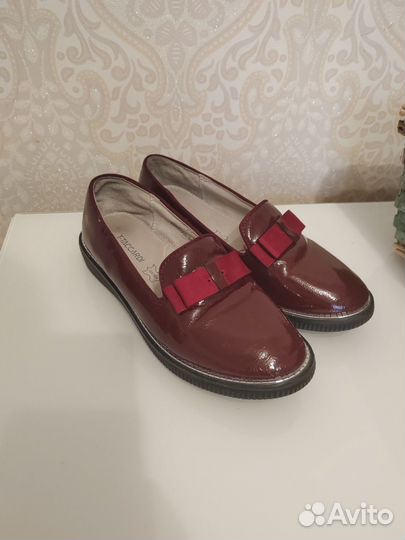 Лоферы для девочки 34