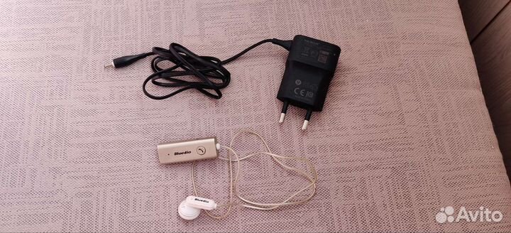 Bluetooth гарнитура