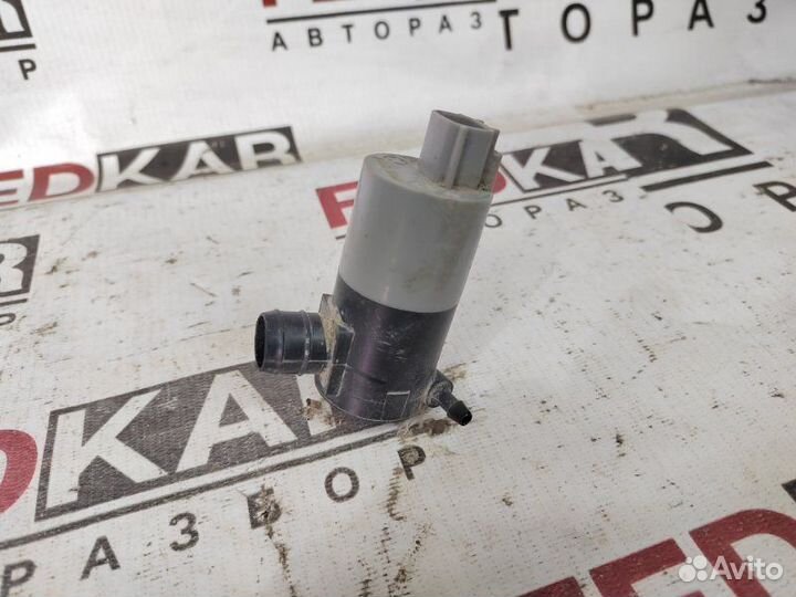 Насос омывателя Toyota Corolla E150 1ZR FE 2012