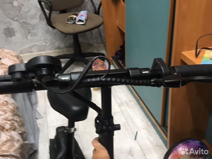 Продаю электросамокат kuugo kirin m2