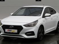 Hyundai Solaris 1.4 AT, 2018, 200 002 км, с пробегом, цена 955 000 руб.