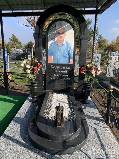 Памятники из гранита