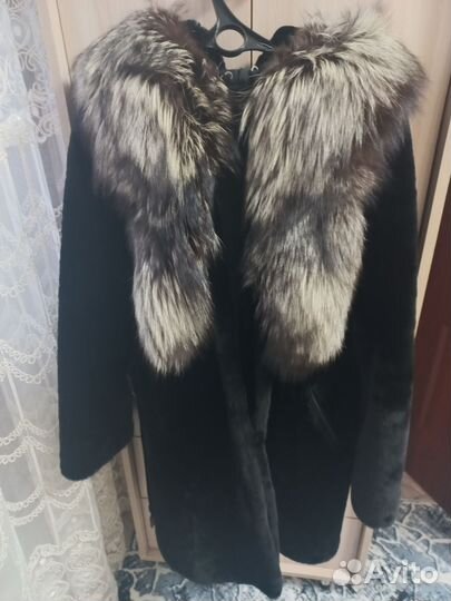 Шуба мутоновая с капюшоном 52 54 размер