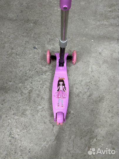 Самокат детский для девочки