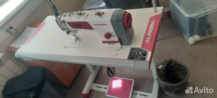 Промышленная швейная машина