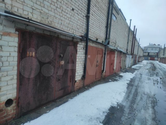 Гараж, > 30 м²