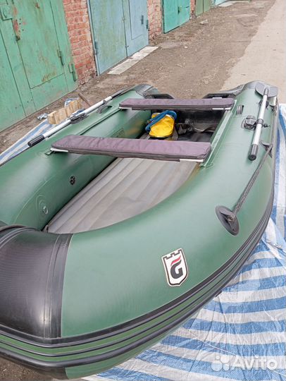 Лодка надувная