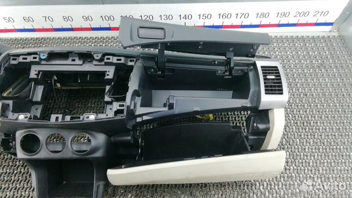 Торпедо Mitsubishi Outlander XL (2006-2012)