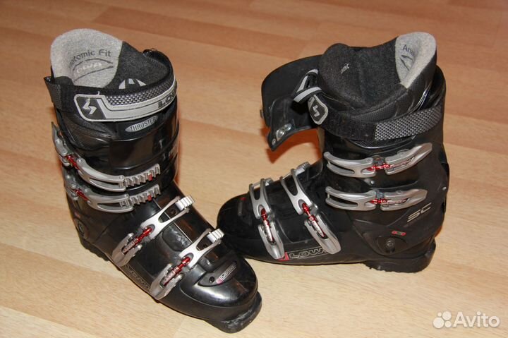 Б/у мужские ботинки горнолыжные Lowa SC600 42р