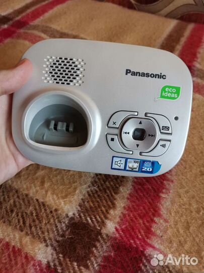 Panasonic телефон с базой