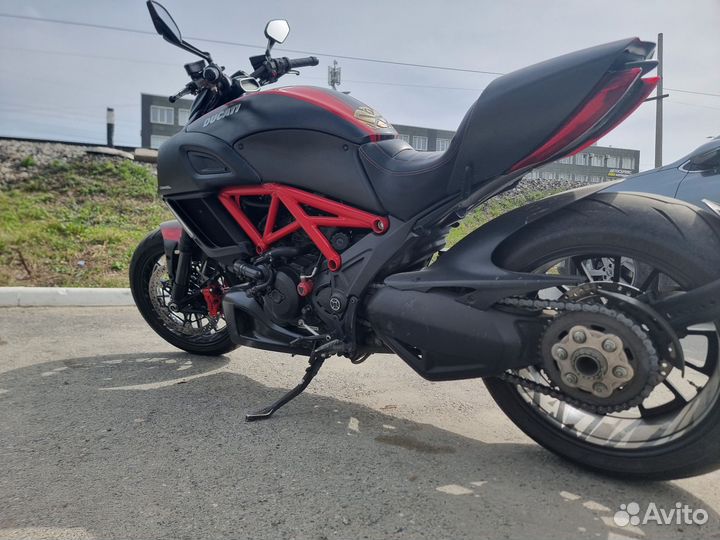 Ducati diavel carbon