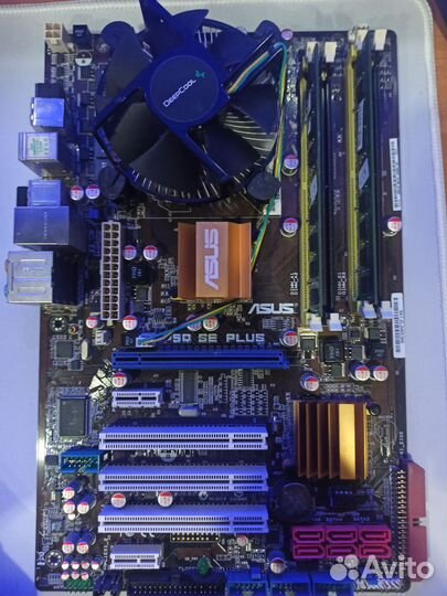 Материнская плата с процессором и памятью