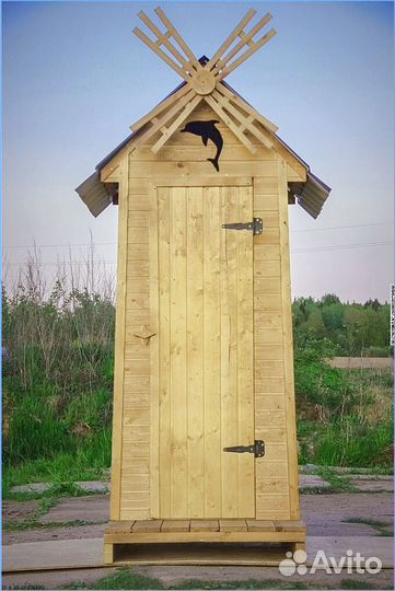 Дачный туалет с декором SDQ