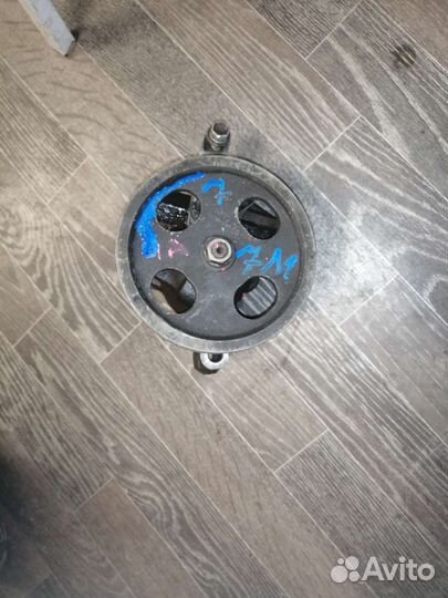 Насос гидроусилителя руля Toyota Crown MS135 7M-GE