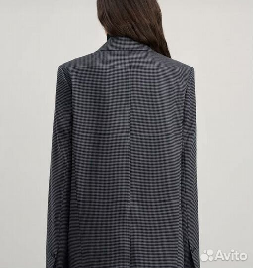 Пиджаки и жакеты женские