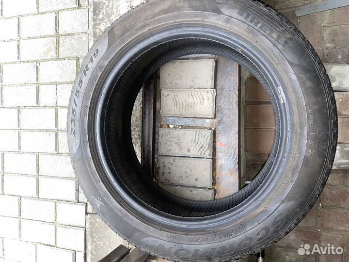 Pirelli Scorpion Winter 235/55 R19 и 255/50 R19 101N