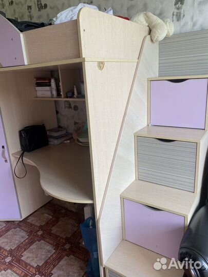 Детский уголок с кроватью