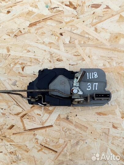 Замок двери правый задний LADA kalina