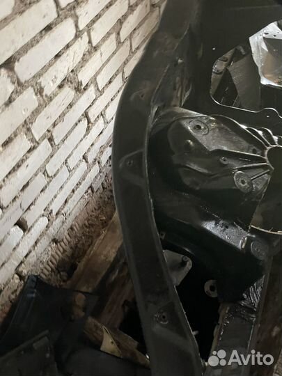 Лонжерон передний правый Bmw X6 E71