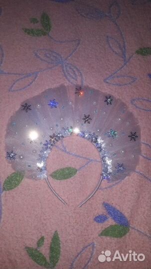 Ободок снежинки