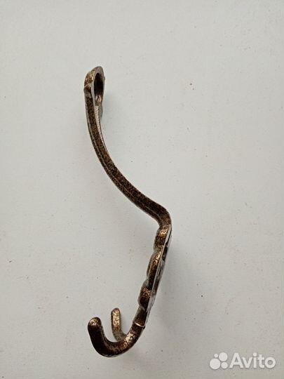 Крючки для одежды