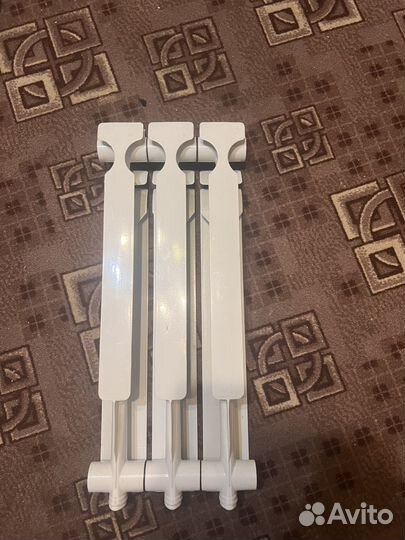 Радиатор отопления, новый (3 секции)