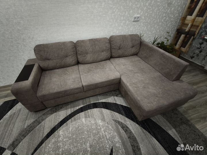 Диван угловой с атаманкой