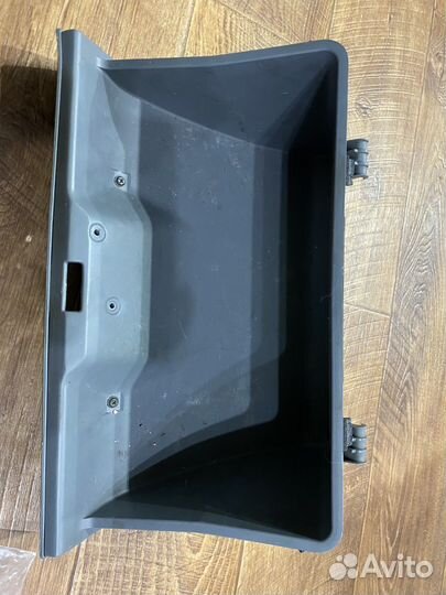 Вещевой ящик Галант 8