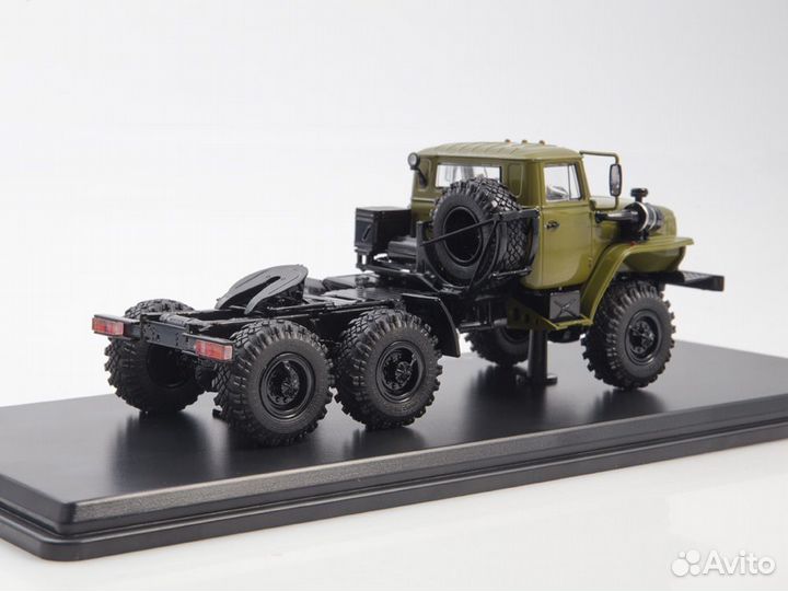 1:43 Масштабная модель 44202-0311-31 седельный тяг