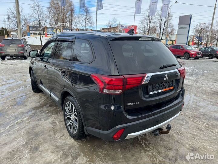 Mitsubishi Outlander 2.4 CVT, 2016, 247 398 км