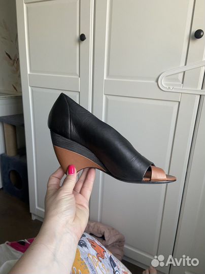 Туфли женские 36 размер Vic Matie