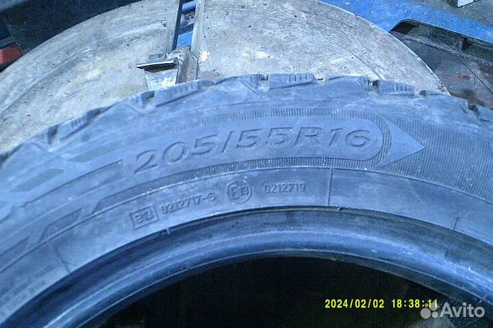 Dunlop Ice Touch 205/55 R16