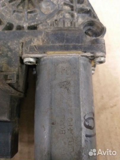 Моторчик стеклоподъемника VW passat